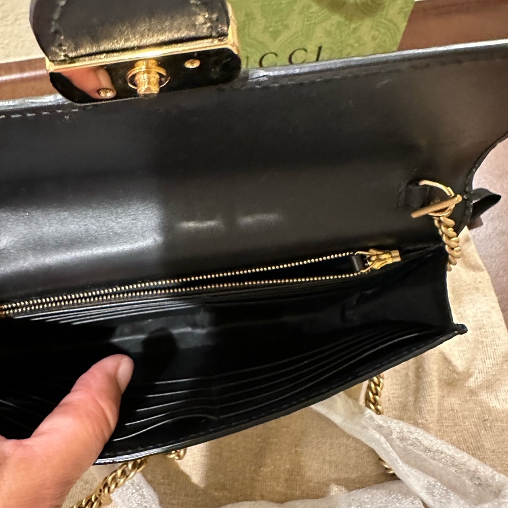 Gucci purse - Picture 3 of 10